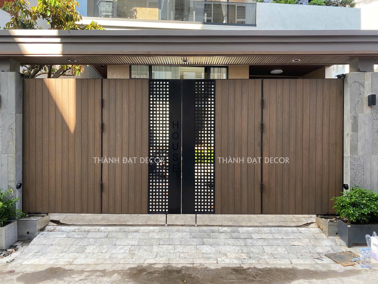 Dự án cổng mở cánh tự động